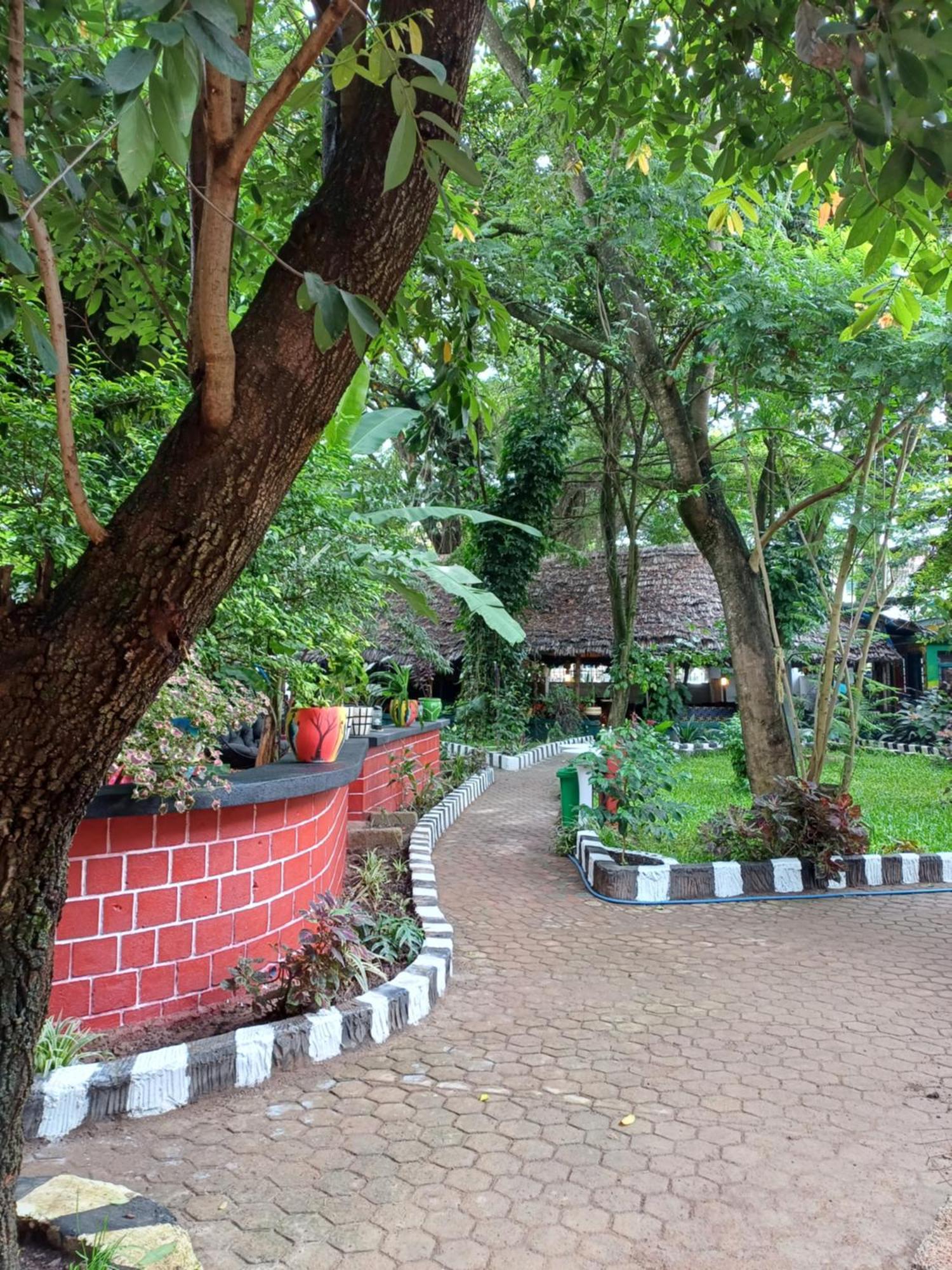 Green Garden Guest House Arusha Buitenkant foto