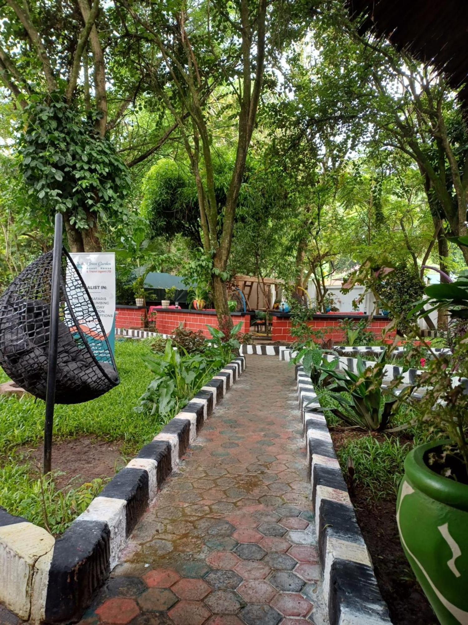 Green Garden Guest House Arusha Buitenkant foto